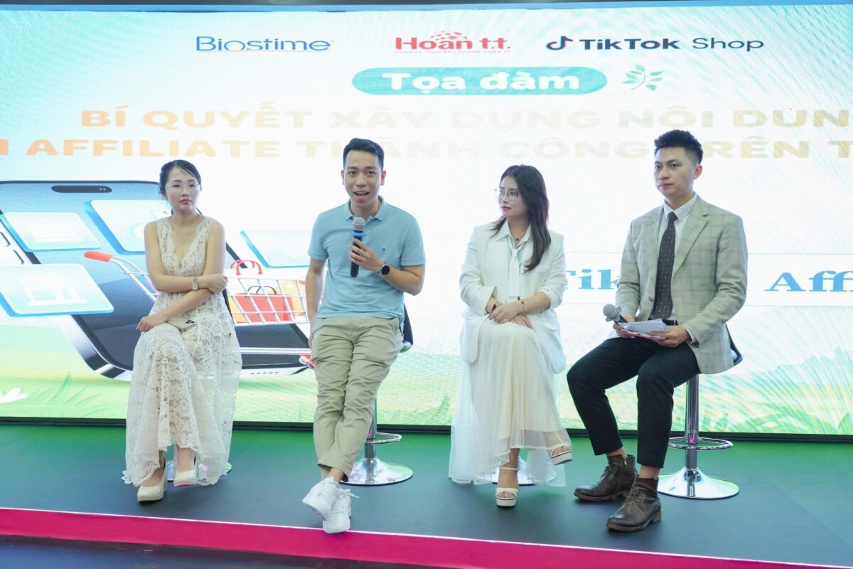 Sự kiện có sự góp mặt của nhiều chuyên gia trong lĩnh vực Gia đình – Mẹ & Bé